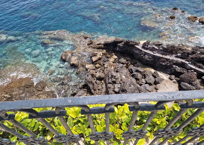 Salt Water Santa Cruz (Madeira)