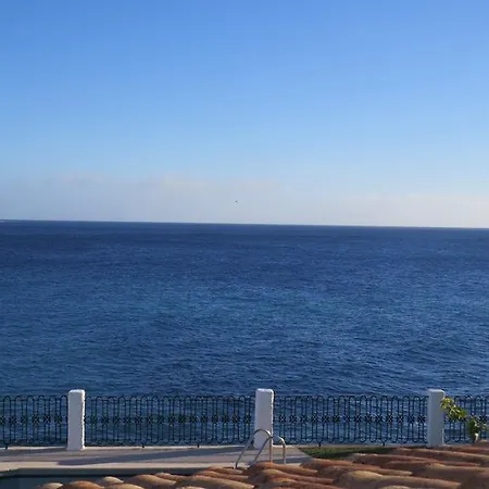 Salt Water Santa Cruz (Madeira)